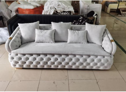 sofá de tela Chesterfield de lujo de 3 plazas en gris, diseño moderno y nuevo