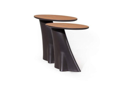 2 mesitas auxiliares con tapa de madera en color negro para sala de estar moderna