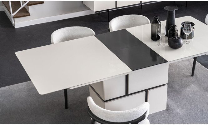 Mesa de comedor blanca Mesa de comedor de lujo extensible de madera nueva.