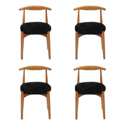 Comedor moderno de madera 4 sillas marrones Sin reposabrazos Diseño de silla tapizada.