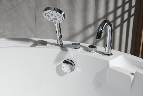 Bañera de hidromasaje de lujo redonda con luces LED, cascada y accesorios.