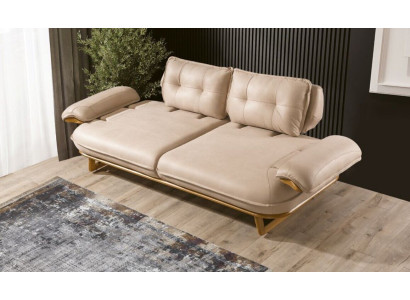 Sofá moderno beige de diseñador de tres plazas para la sala de estar, sofisticado sofá de tres plazas.