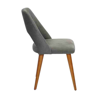 Sillas de comedor exclusivas en color gris-marrón. Sillas de madera de lujo tapizadas.
