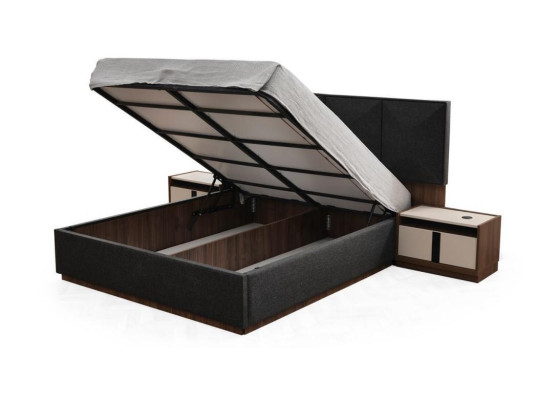 Juego de cama doble Gris de 3 piezas con mesitas de noche de madera.