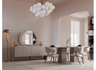 Lujoso juego de comedor beige con mesa de madera y 4 sillas tapizadas cómodas y aparador. Juego de 6 piezas.