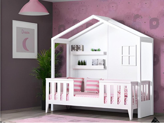 Conjunto de habitación infantil moderno y multicolor con cama y escritorio para niños nuevos.