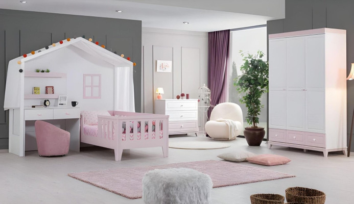 Conjunto de habitación infantil moderno y multicolor con cama y escritorio para niños nuevos.