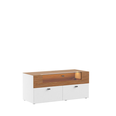 Conjunto de muebles modernos para la sala de estar en estilo barroco: vitrinas, estantes y armarios.