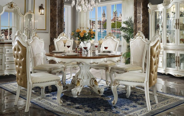 Juego de comedor clásico blanco y marrón con mesa redonda de madera y sillas Chesterfield, set de 5 piezas.