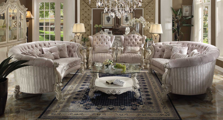 Conjunto de sofás tapizados clásicos de 4+4 plazas Chesterfield.
