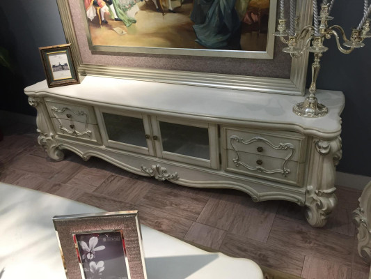 Sideboard TV Lowboard RTV Schrank Tisch Wohnzimmer Holz Klassisch Barock Neu  Aparador TV Lowboard RTV Armario Mesa Sala de estar Madera Clásico Barroco Nuevo