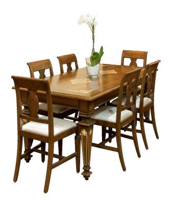 Muebles de mesa de comedor de diseñador en diseño clásico de comedor en madera.