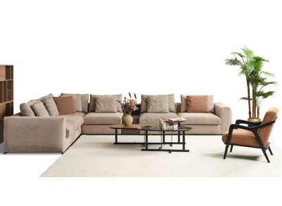 Sofá de esquina en forma de L, gran salón, sofá beige moderno.