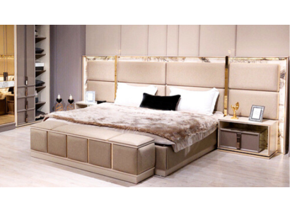 Conjunto moderno para dormitorio con cama, 2 mesitas de noche y muebles de diseño nuevos.