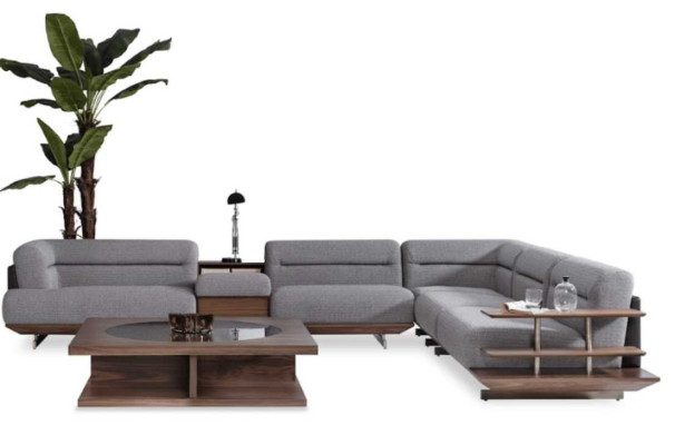 Moderno conjunto de sala de estar, sofá esquinero en forma de L, sillón con mesa de centro, diseño de lujo.