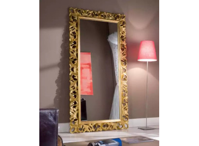 Espejo de diseño clásico con marco de madera de lujo para la sala de estar.