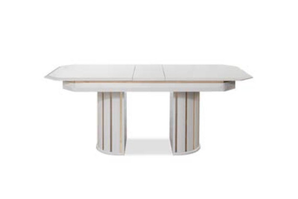 Silla de lujo en color blanco universal para comedor moderno.