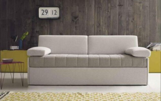 Diseño de sofá de lujo de tela beige de 3 plazas de alfitalia.