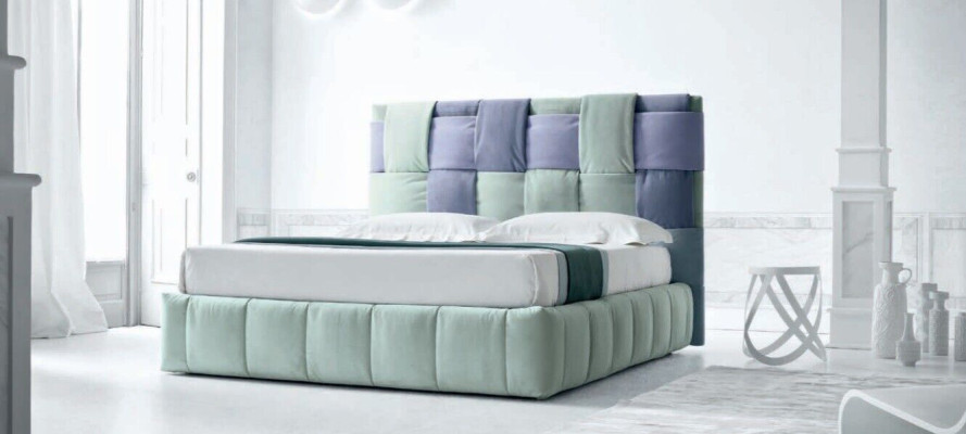 Modernas camas de lujo tapizadas en textil. Cama de dormitorio de alta calidad. Muebles italianos.