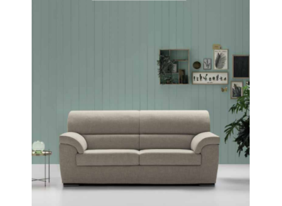 Sofá de diseño de la colección Club Lounge de ALfitalia de dos plazas en tela.