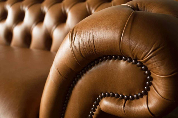 Sofá de 4 plazas Chesterfield tapizado en cuero diseño marrón muebles