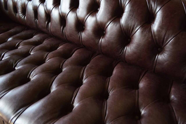 Sofá Chesterfield Couch Tapizado Asiento Cuero Sofás Marrón Diseñador