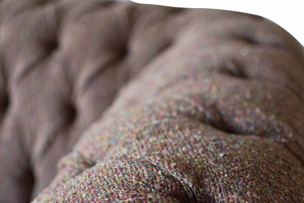 Gran sofá Chesterfield estilo clásico inglés, sofá de 3 plazas tapizado de 230 cm.