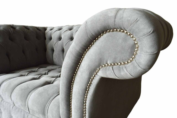 Graue Chesterfield Ohrensessel Grau Sessel Couch Stoffsofa Wohnzimmer  Sillón orejero Chesterfield gris, sillón gris, sofá de tela, sala de estar