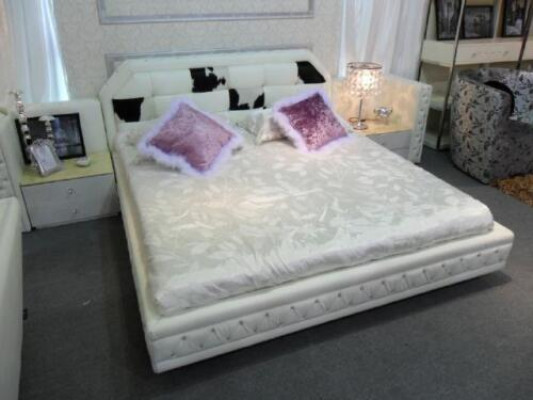 Lujo cama Chesterfield cama doble cuero genuino con pelo de potro camas blancas muebles