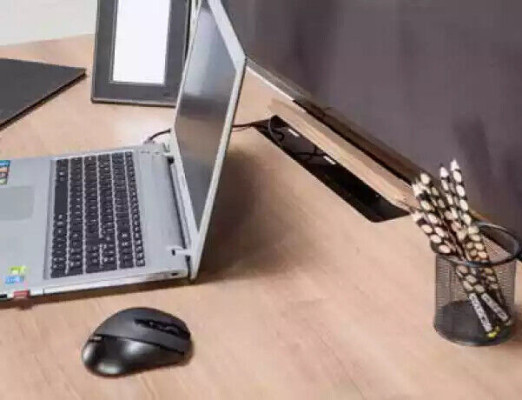 Mesa moderna de oficina para habitaciones, muebles de oficina, mesas de madera, muebles de lujo, color marrón.