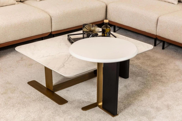 Sofá de esquina en forma de L, sofá de tela, mesas de café, sofá tapizado beige, juego de sofás modernos.