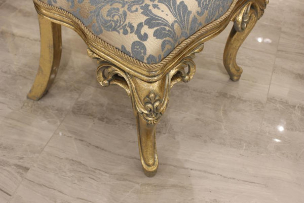Conjunto de 6 sillas de comedor de diseñador de estilo antiguo de madera de lujo, nuevo.