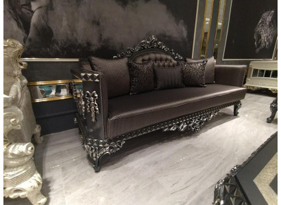 Elegante sofá de tres plazas. Sofá moderno de 3 plazas. Sofá de 3 plazas elegante en color marrón.