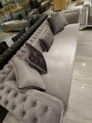 Elegantes Salón Muebles Sofá de 3 plazas Sofá de 3 plazas de alta calidad en gris.