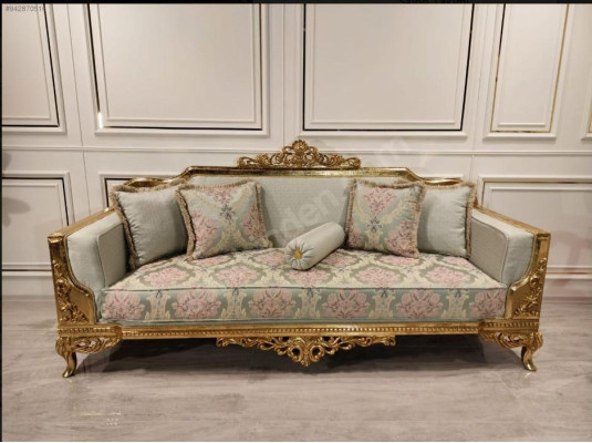 Sofá clásico de tres plazas estilo barroco beige, sofá de 3 plazas, muebles, sofás.