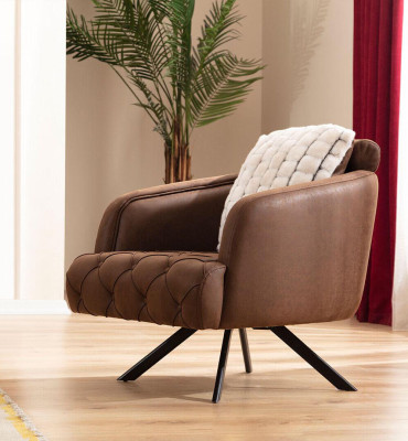 Sillón orejero tapizado individual marrón de cuero artificial.