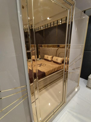 Moderno armario ropero de lujo madera gabinetes de vidrio alto brillo dormitorio.