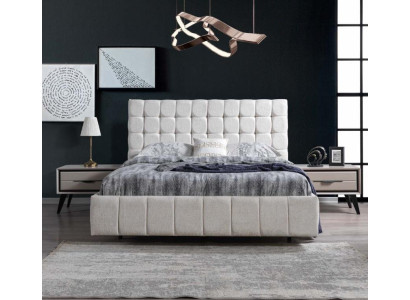 Conjunto exclusivo de dormitorio: cama doble blanca de lujo con 2 mesitas de noche de madera.