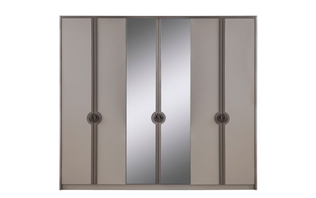 Armario, armario para abrigos, armario. Armario de madera moderno gris.