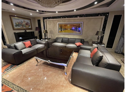 Conjunto de sofás premium negro 3+3+3 plazas de lujo para la sala de estar.