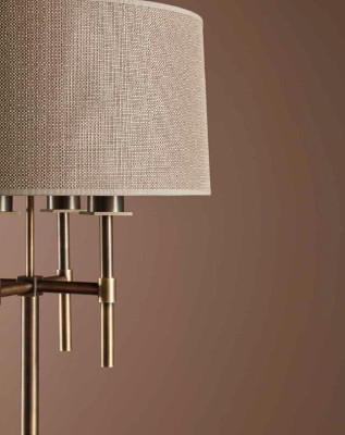 Lámpara de mesa de metal para dormitorio, sala de estar con luz nocturna estilo moderno.