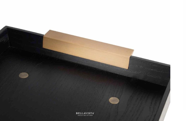 Madera Decoración del hogar y cocina. Uso de bandeja de comida y mesa de color marrón.