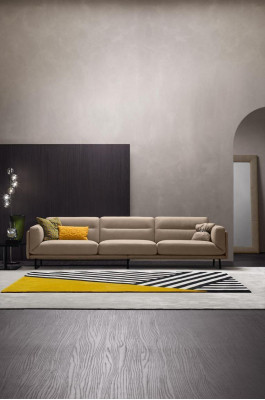 Conjunto completo de sofás Sofá beige de 4+3 plazas en grupo de cuero.