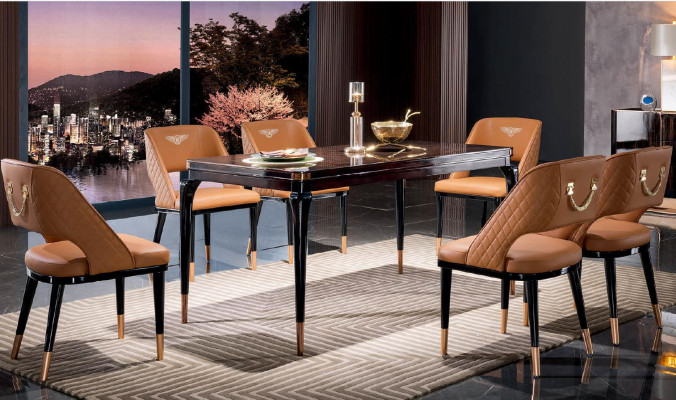 Juego de sillas para comedor con cojines de asiento, sillas de cuero y madera modernas.