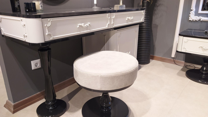 Taburete de salón estilo lujo diseño moderno muebles reposapiés blanco tela.
