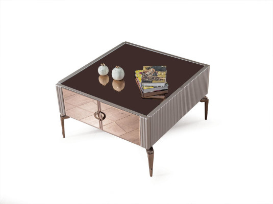 Elegante conjunto de sala de estar - diseñador de tres plazas - sillón tapizado - mesa de centro.