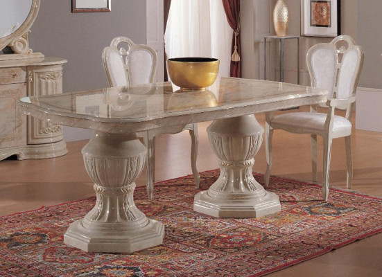 Lujosa mesa de comedor ovalada: Muebles de diseño exclusivos de madera italiana.