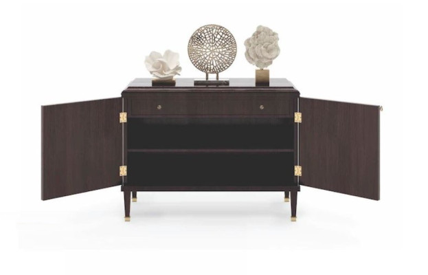Muebles de madera de lujo: aparadores, armarios, cómodas para el comedor.