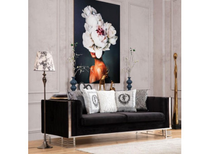 Sofá de tres plazas para la sala de estar de diseñador negro con marco de metal.
