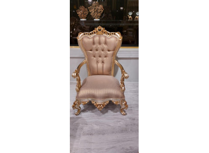 Sillón Chesterfield beige en estilo antiguo Sillas de estilo barroco y rococó.